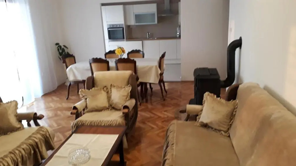 Apartments Valiza III i Apartments Valiza IV