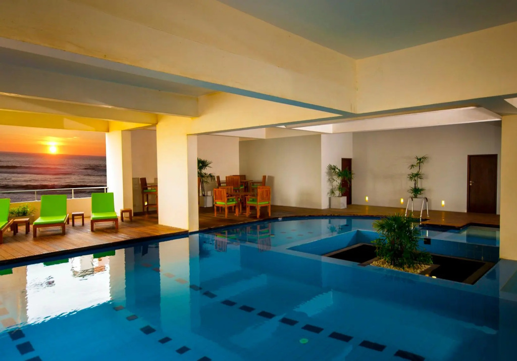 Ocean Edge Suites & Hotel Colombo