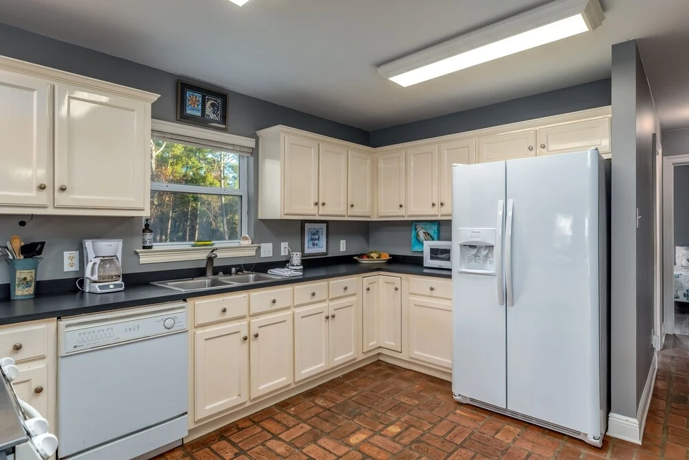 The Island Spot - 721 Bienville 3 Bedroom Home by RedAwning
