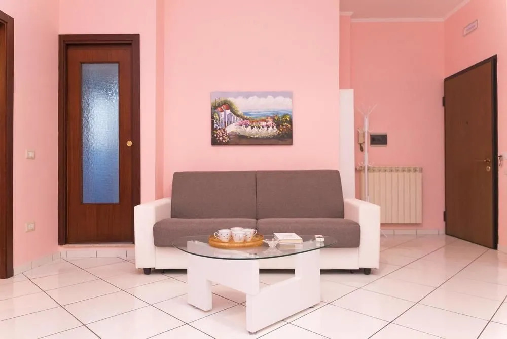 Benny House
