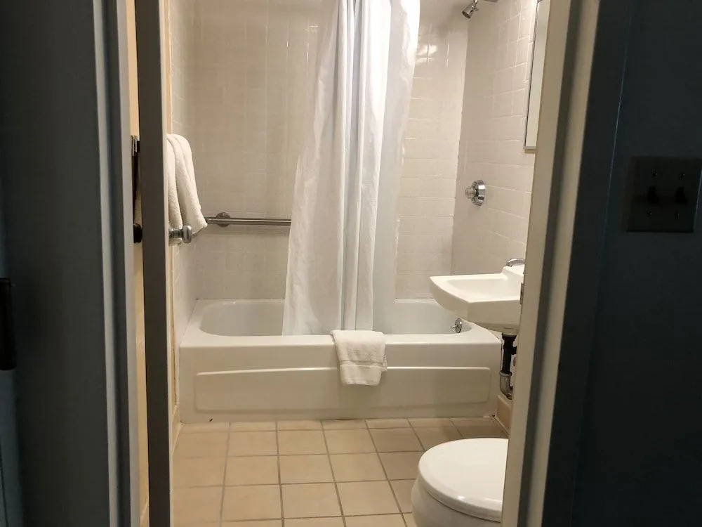 Belmar Motor Lodge