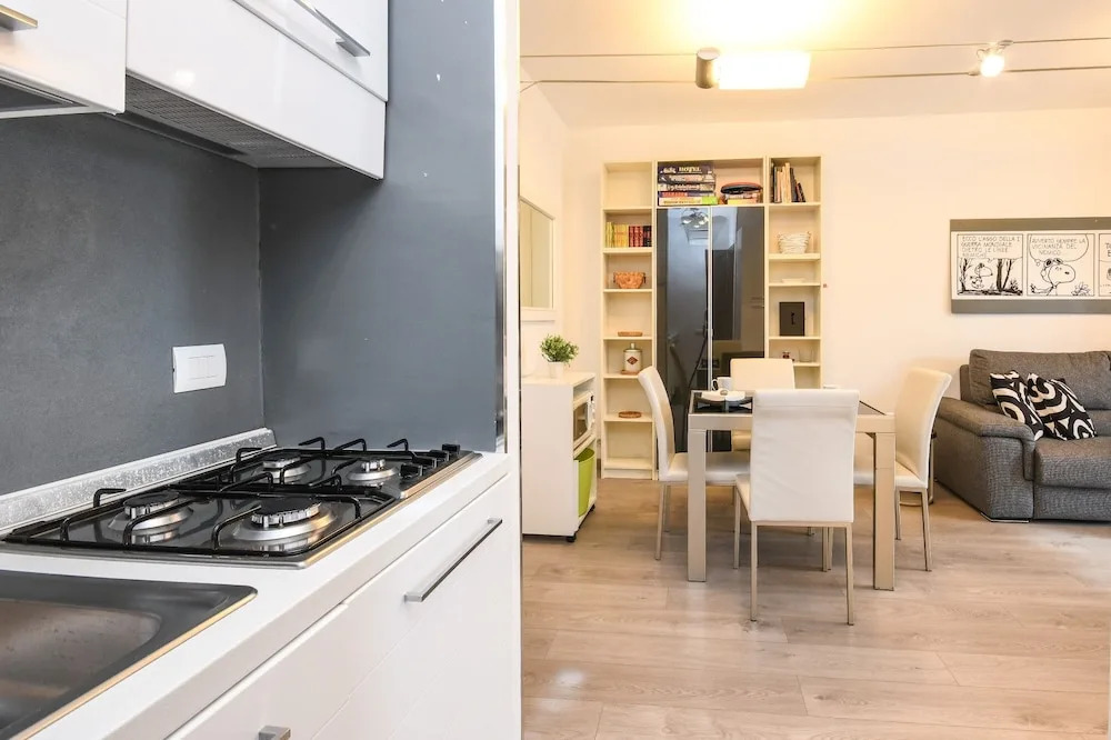Zoe Apartment