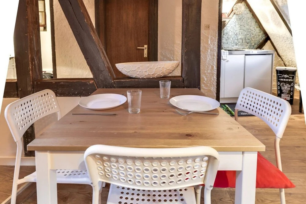 Lovely Apartment With a Small Terrace