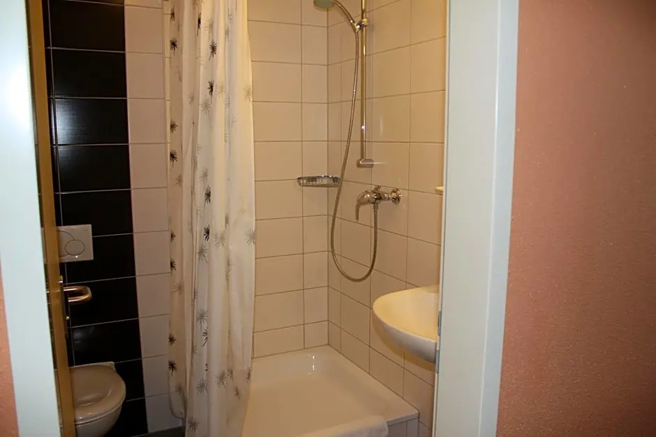 Hotel Grand Tour