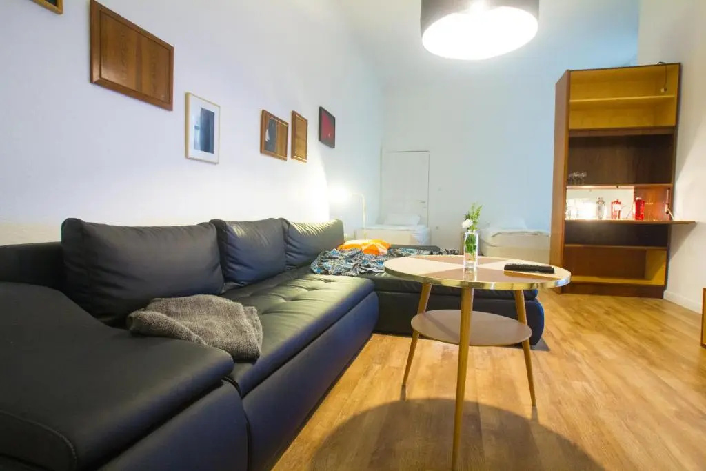 Central , 3 Rooms in Frankfurter Tor