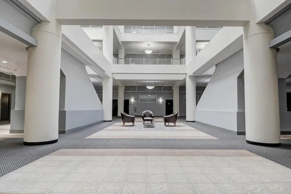 Amazing Downtown 1BR at Historic Block
