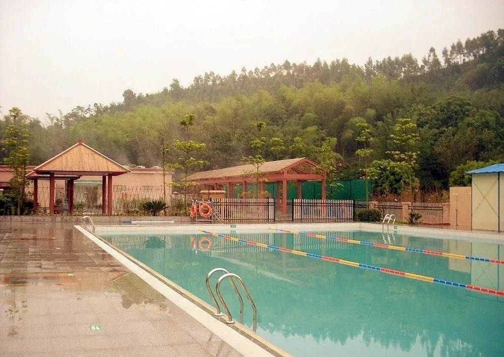 Danxia Hot Spring Holiday Resort Shaoguan