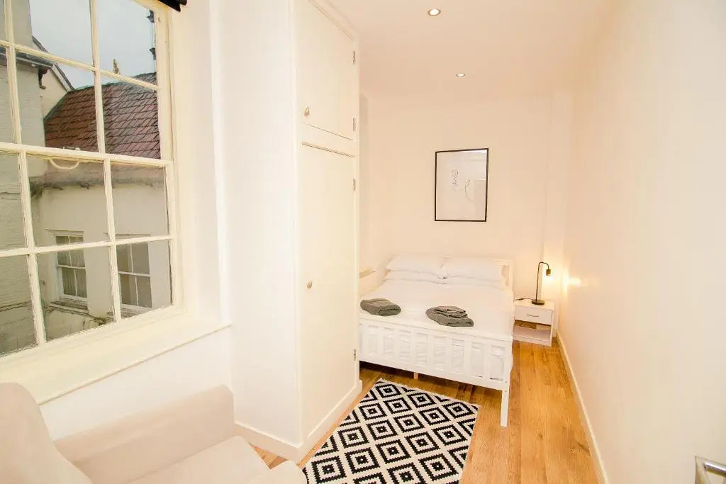 Unique Warehouse Style Flat - Amazing Location