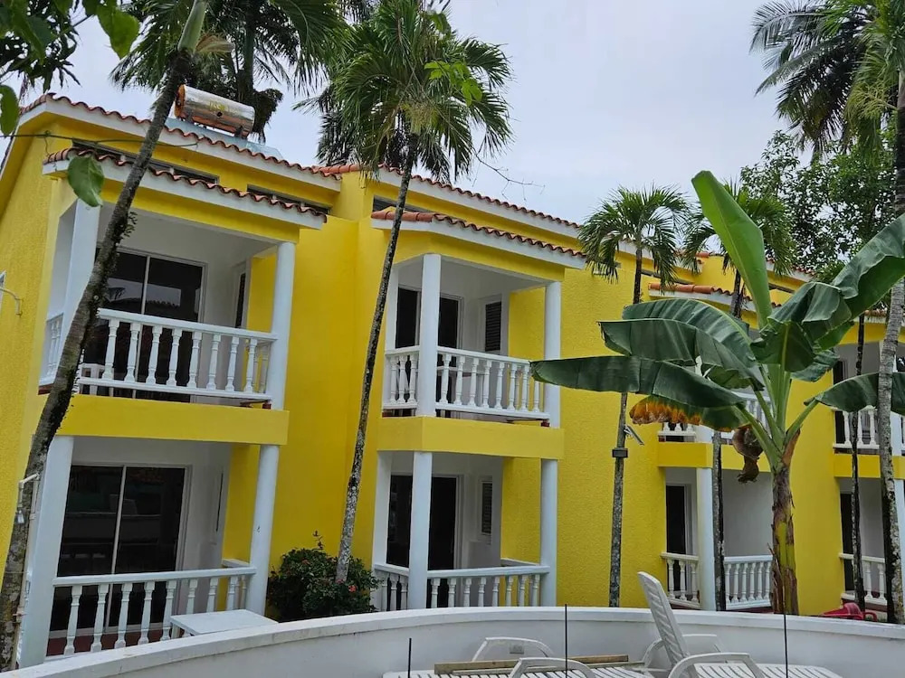 Hotel Grand Village