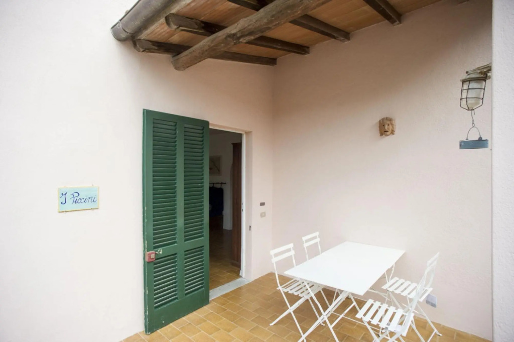 Apartment Zukki in a relaxing area near Procchio and Marina di Campo-APP.TO ZUKKI