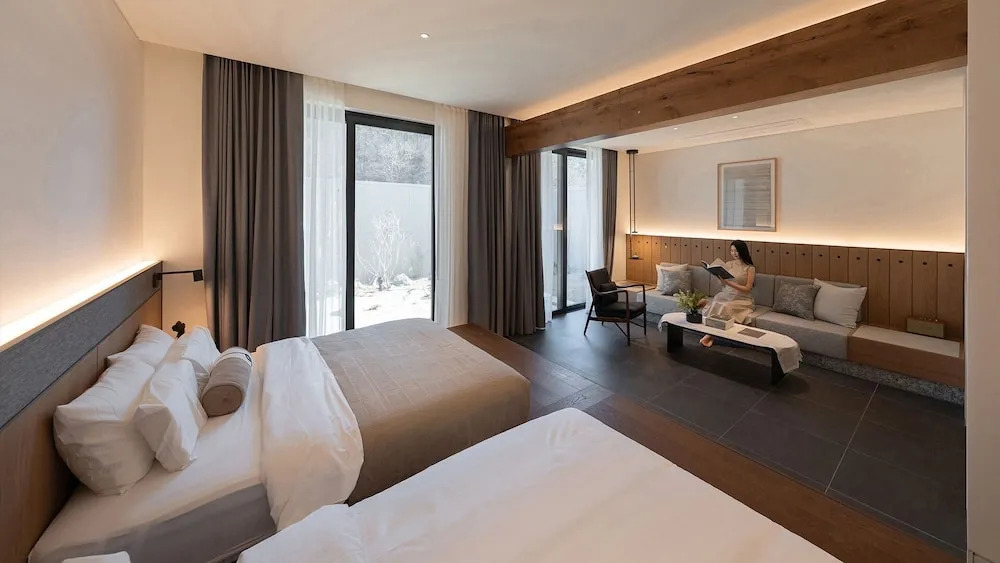 Mungyeong Sadamjae Stay