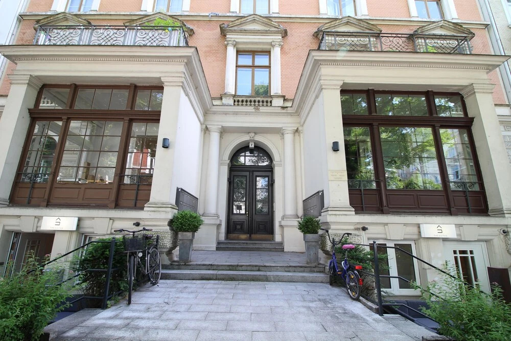 The Suites City Apartments
