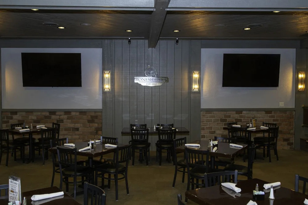 The Stables Inn & Suites