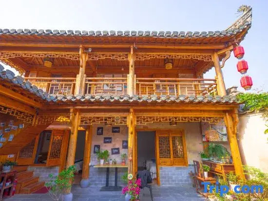 Simple Room Pavilion