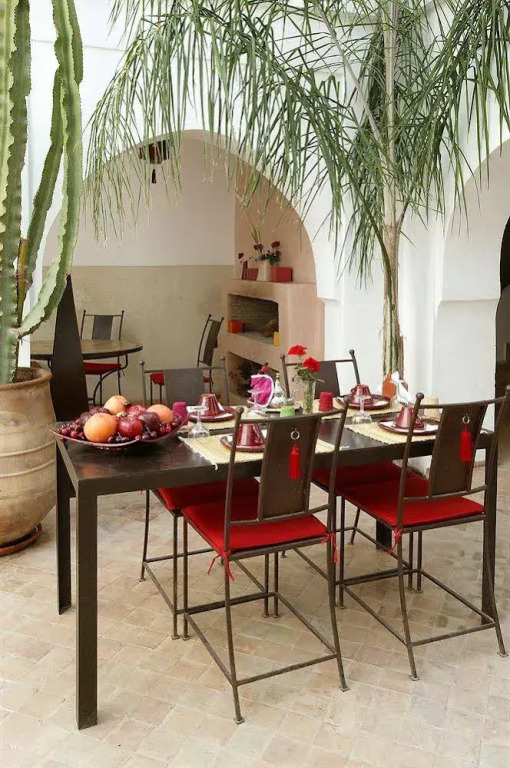 Riad O2
