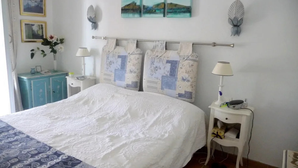 Villa With 4 Bedrooms in La Croix-valmer, With Wonderful sea View, Pri