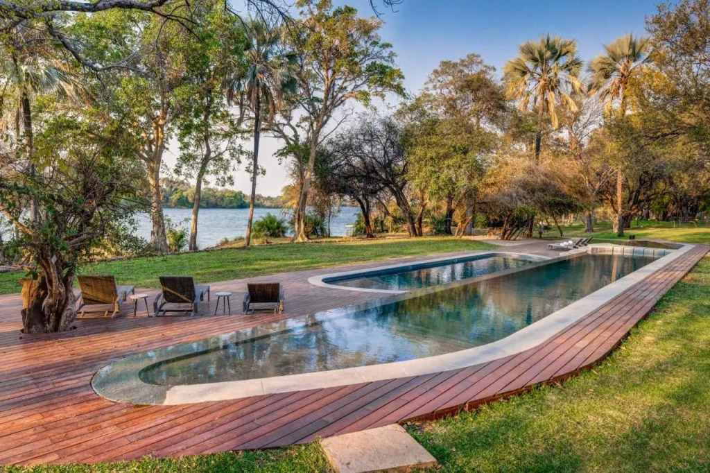 Palm River Hotel
