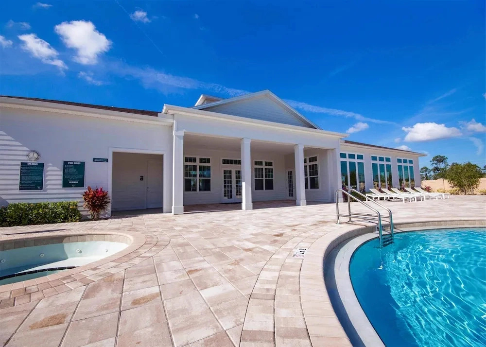 Family 4BR Stay Near Orlando Parks