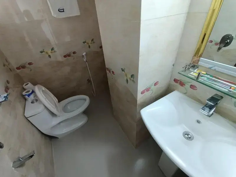 Hotel D-Palace Near Haji Camp & Dhaka Airport