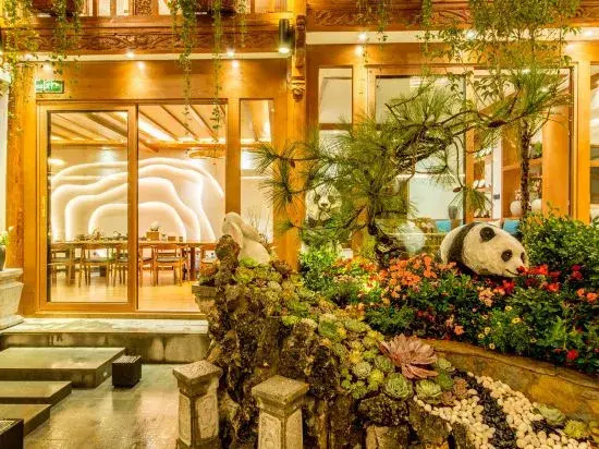 LiJiang Shiningland Resort Hotel（Lijiang Old Town）