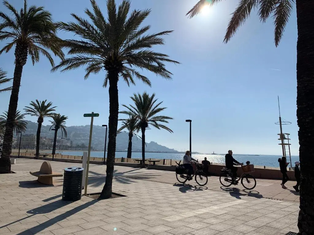Acogedor Apartamento En Roses - 50m Playa - WIFI - Aire Acondicionado