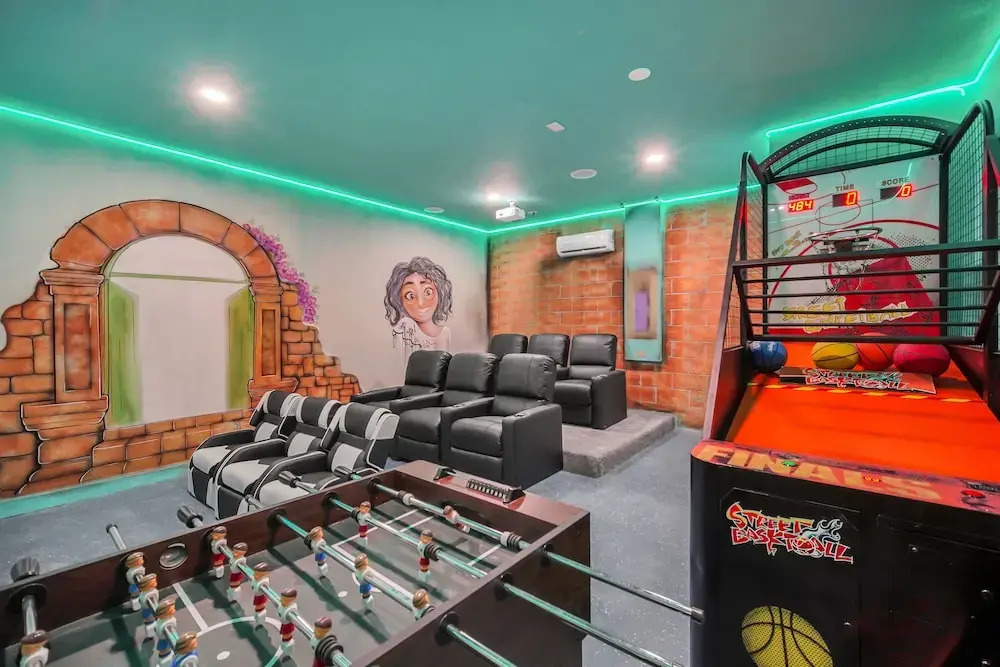 4200 Oak Tree Drive