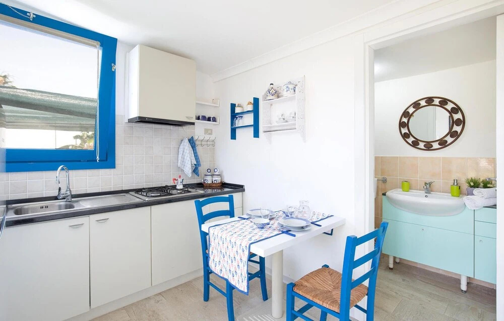 Stunning Home in Cittadella del Capo With 4 Bedrooms, Private Swimming Pool and Outdoor Swimming Pool