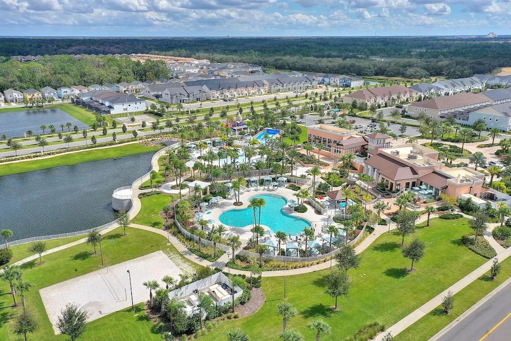 Enchanted Oasis At Solara Resort By Shine Villas