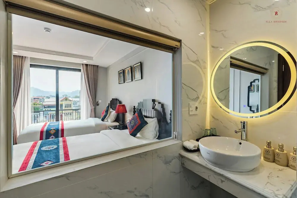 Ella Riverside Hotel