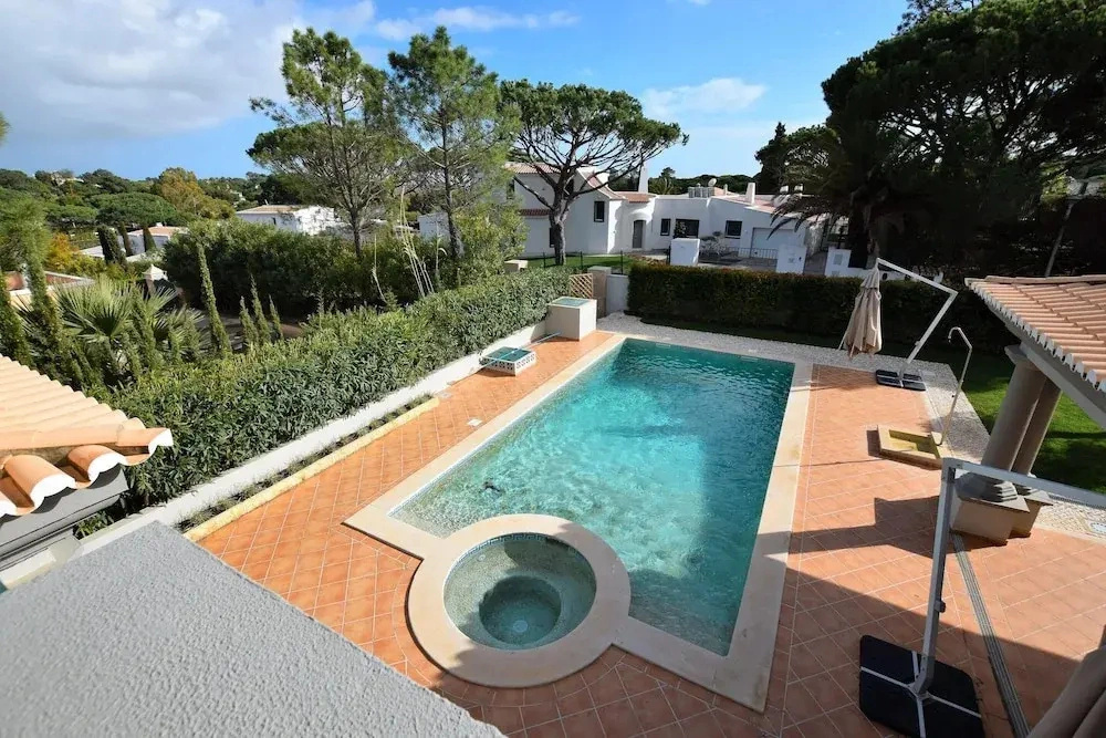 Exceptional Villa With Swimming Pool Close to Beach & Golf. Ideal for Families