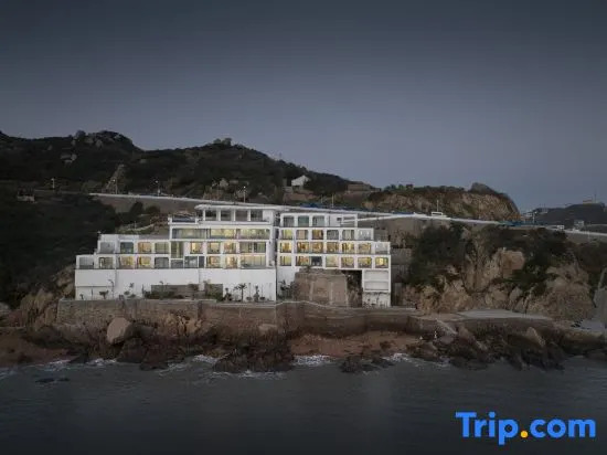 Sea Cliff Hotel