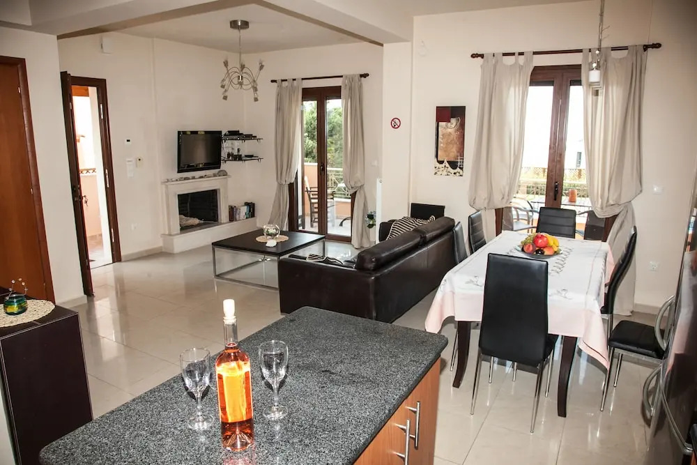 Villa Aethra
