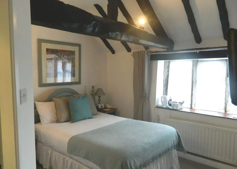 Berts Rooms at The Black Horse Inn