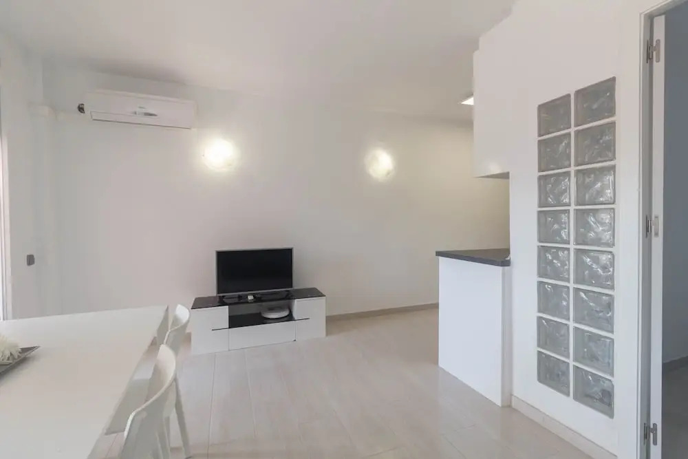Apartamento Albatros  by Iberplaya