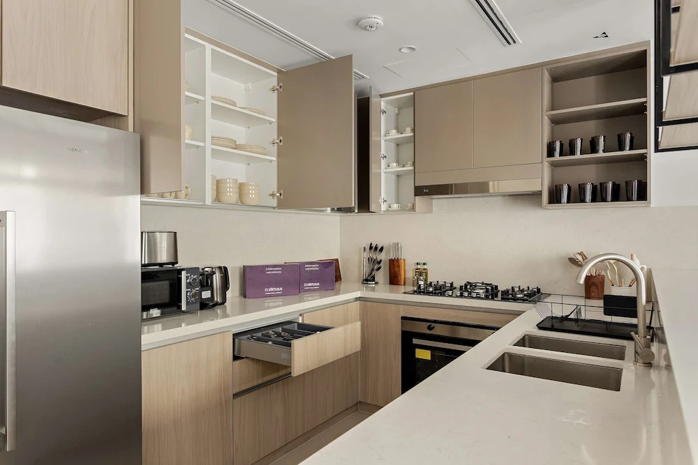Silkhaus Spacious 3bdr Maid Tilal Al Ghaf