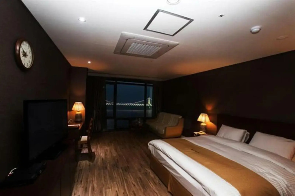 Homers Hotel