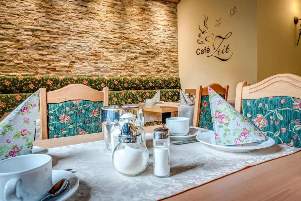 Cafe Hoyer Pension und Appartements