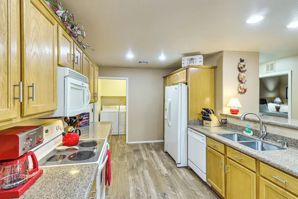 Pinetop Lakes Golf Club Cabin w/ Central A/C