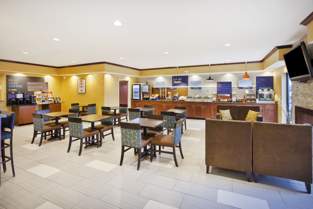 Holiday Inn Express Hotel & Suites Circleville by IHG