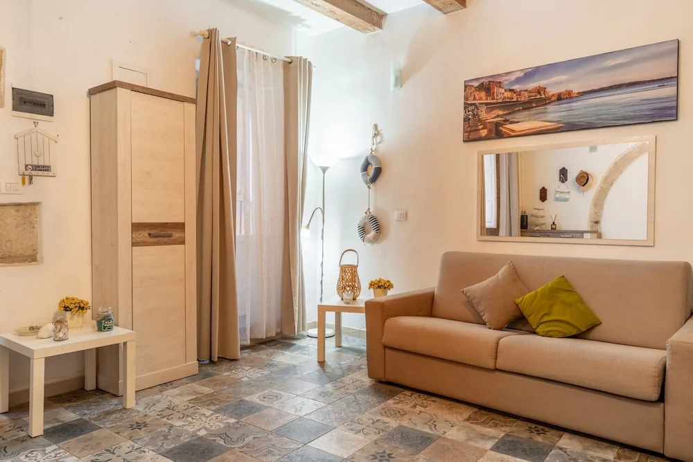 Alice s Studio by Wonderful Italy