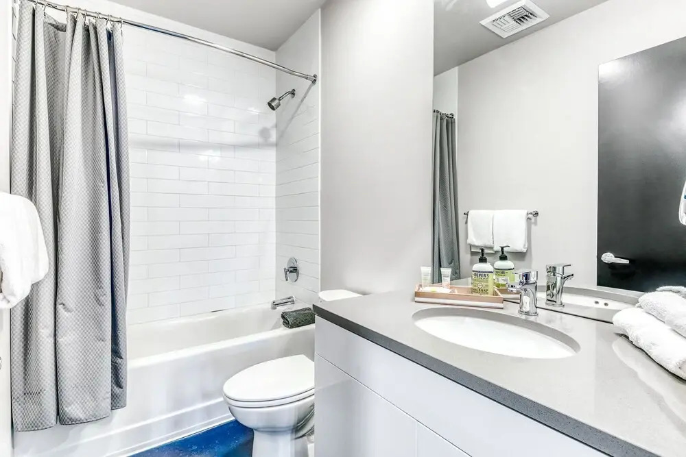 Q21 Condos