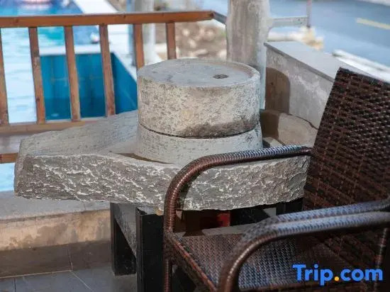 Yinxi Tangquan B&B