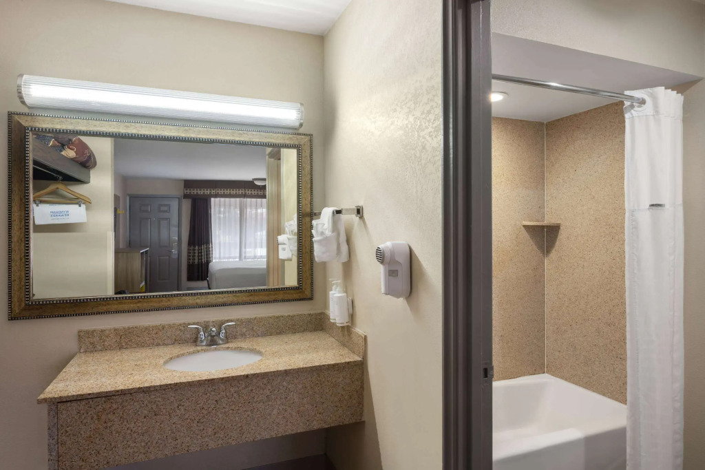 Days Inn by Wyndham Klamath Falls