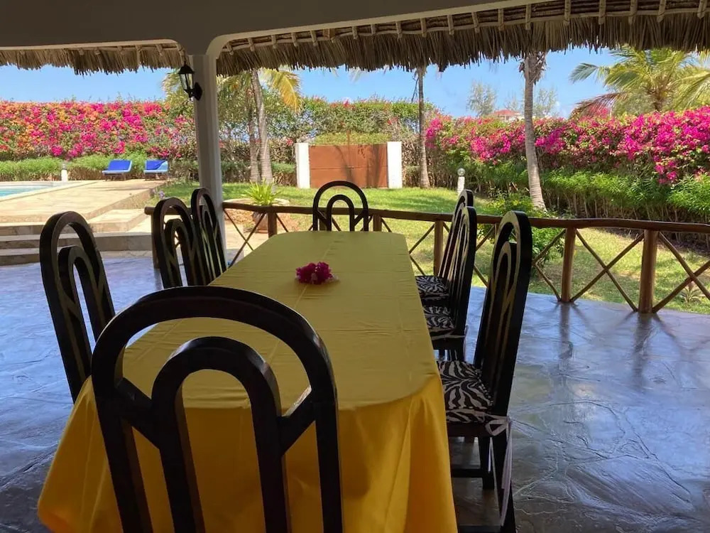 Queen K Cottages Watamu At Chrystal Homes