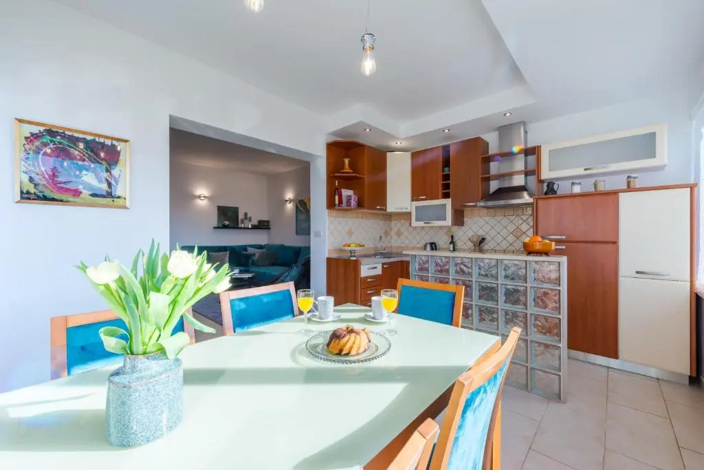 Tara Apartments