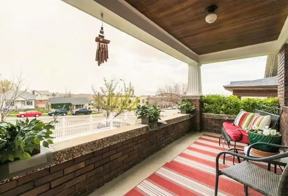 East Vacation House #362904 6 Bedrooms 2 Bathrooms Home