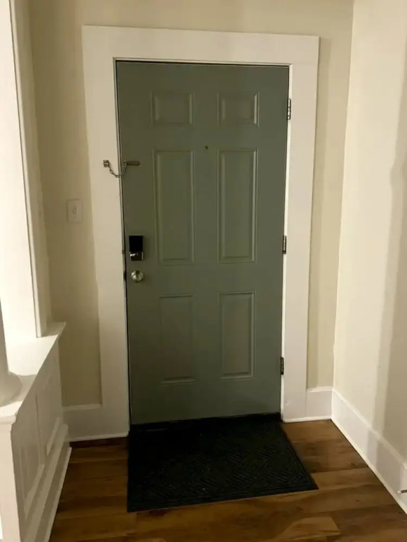 Downtown 1BR Stay Walk to Cafes Parks