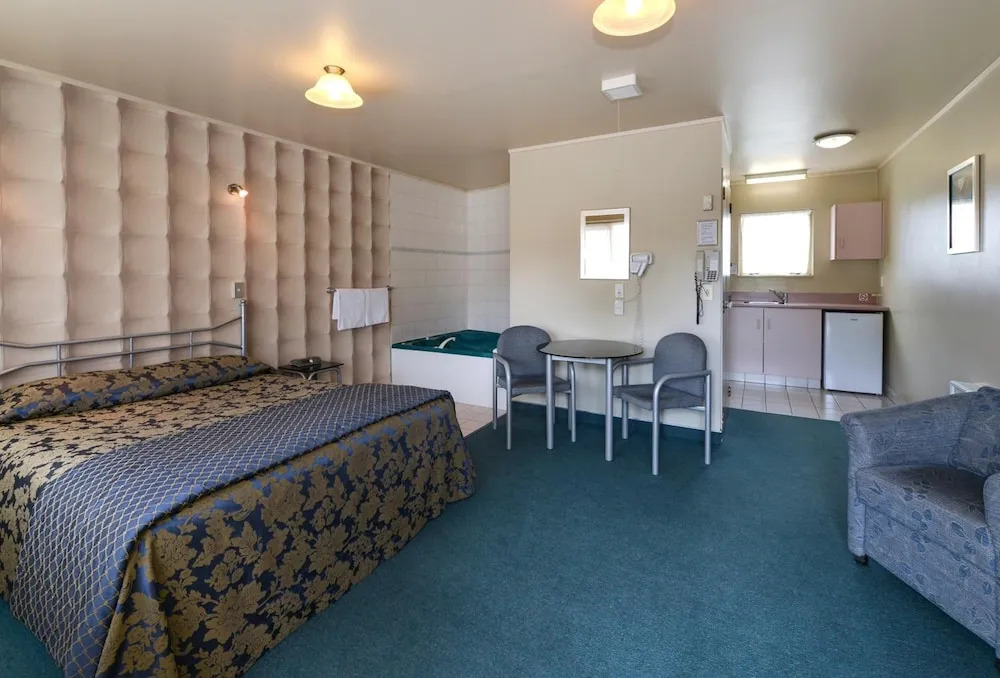 Geneva Motor Lodge