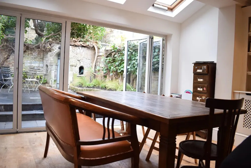 4 Bedroom Family House in Shepherd's Bush