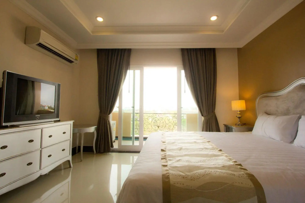 Lk Grand Living Place